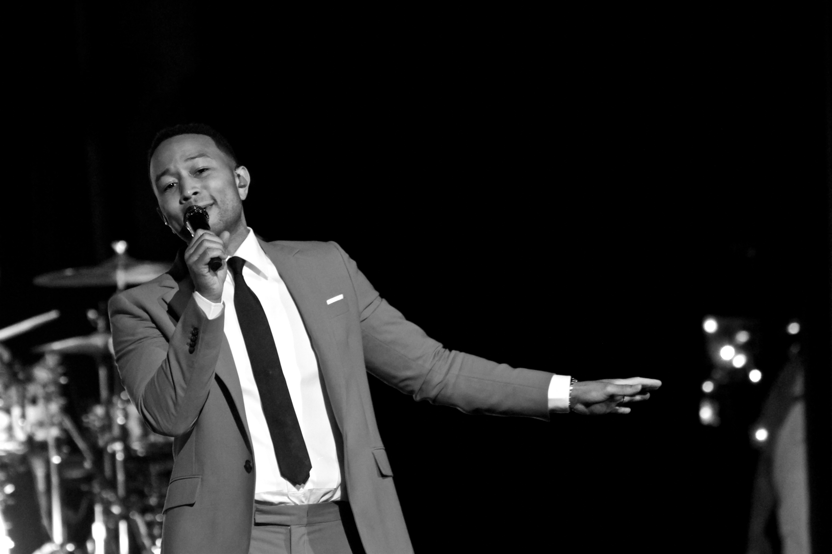 John Legend
A Legendary Christmas Tour
The Met
Philadelphia, Pa
December 4, 2018

DerekBrad.com